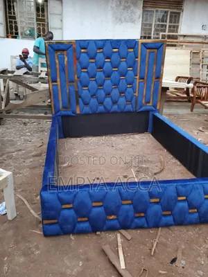 Geo Mentri Master Bed Blue