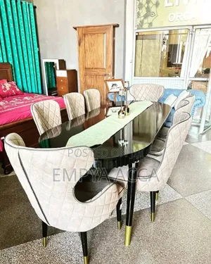 Regalll Dining Set