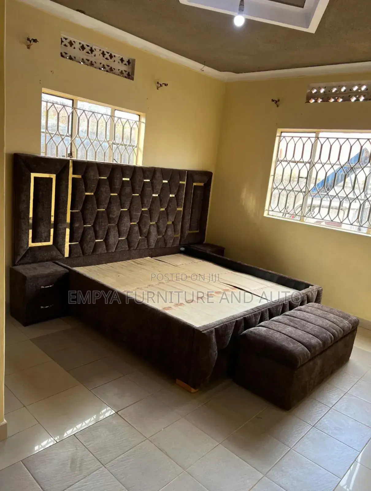 Eo Metric Bed KKNS