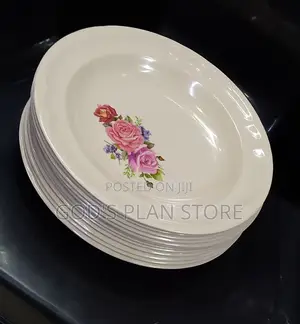 Melamine Plates 12pcs With Flowers in the Middle