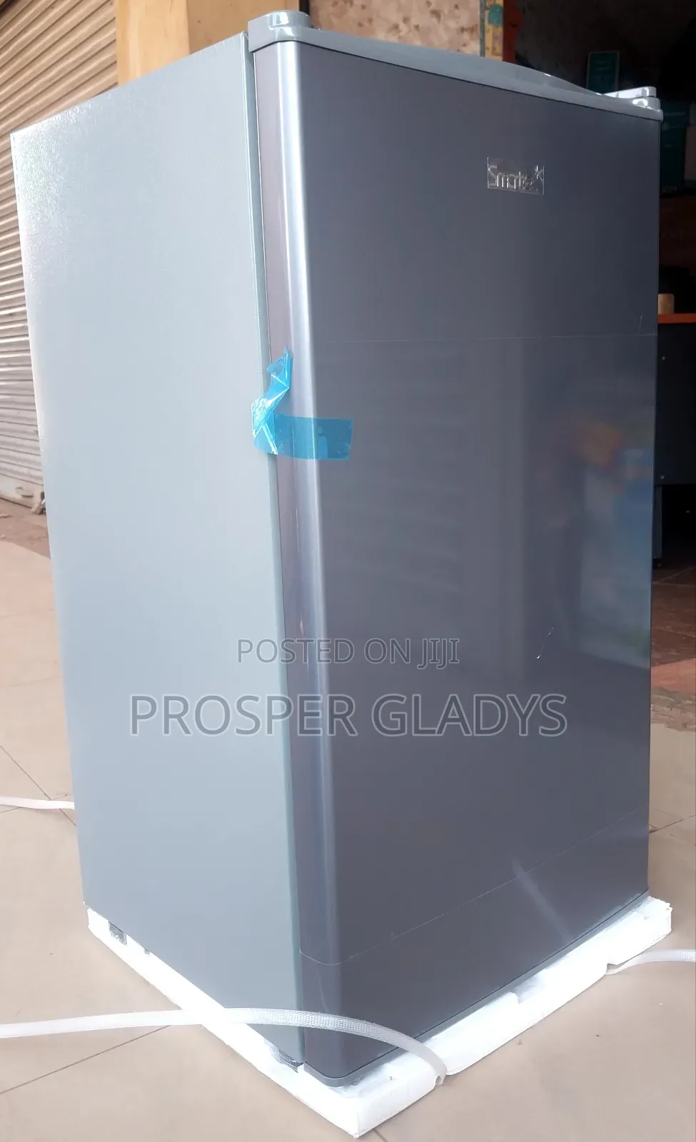 120 Litres Smartec Refrigerator Single Door.