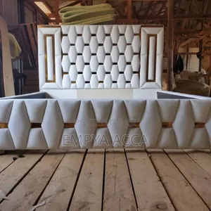White Geo Mehltric Bed