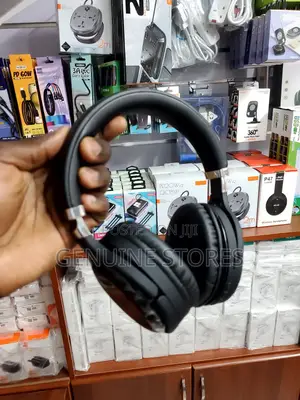 Moxom Headphones / Headsets.