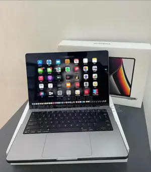 Laptop Apple MacBook Pro 2022 M2 16GB Apple M2 SSD 512GB