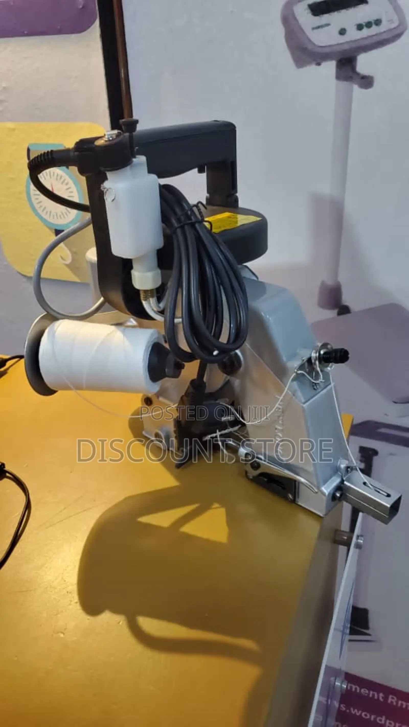 Fastest Double Thread Bag Closing Machines.