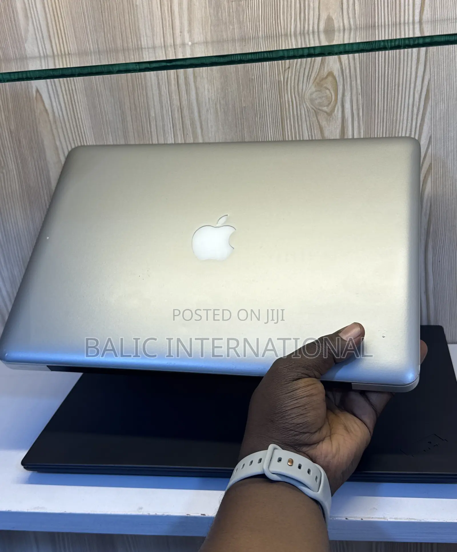 Laptop Apple MacBook 2012 8GB Intel Core I5 HDD 500GB