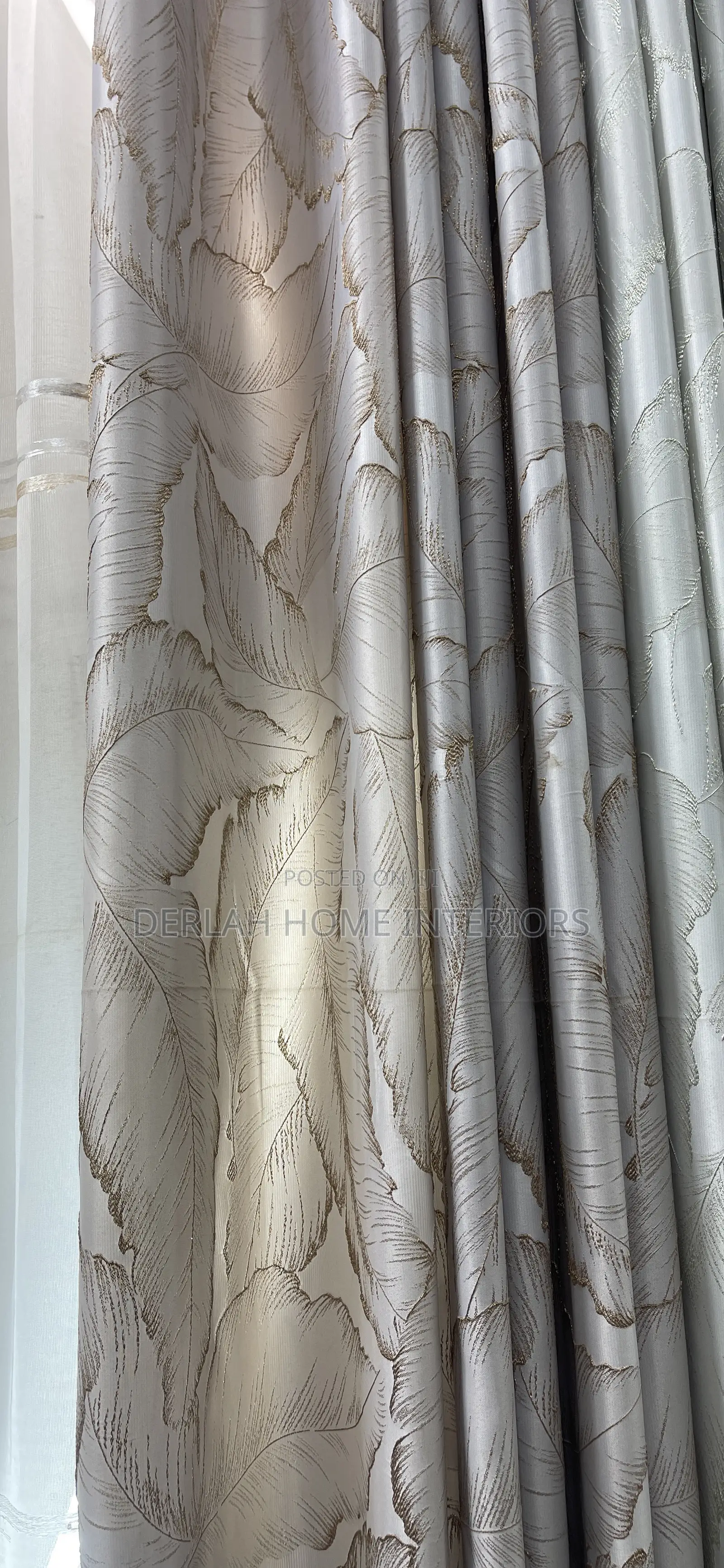 Quality Curtains Per Ready Meter