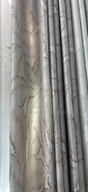 Quality Curtains Per Ready Meter