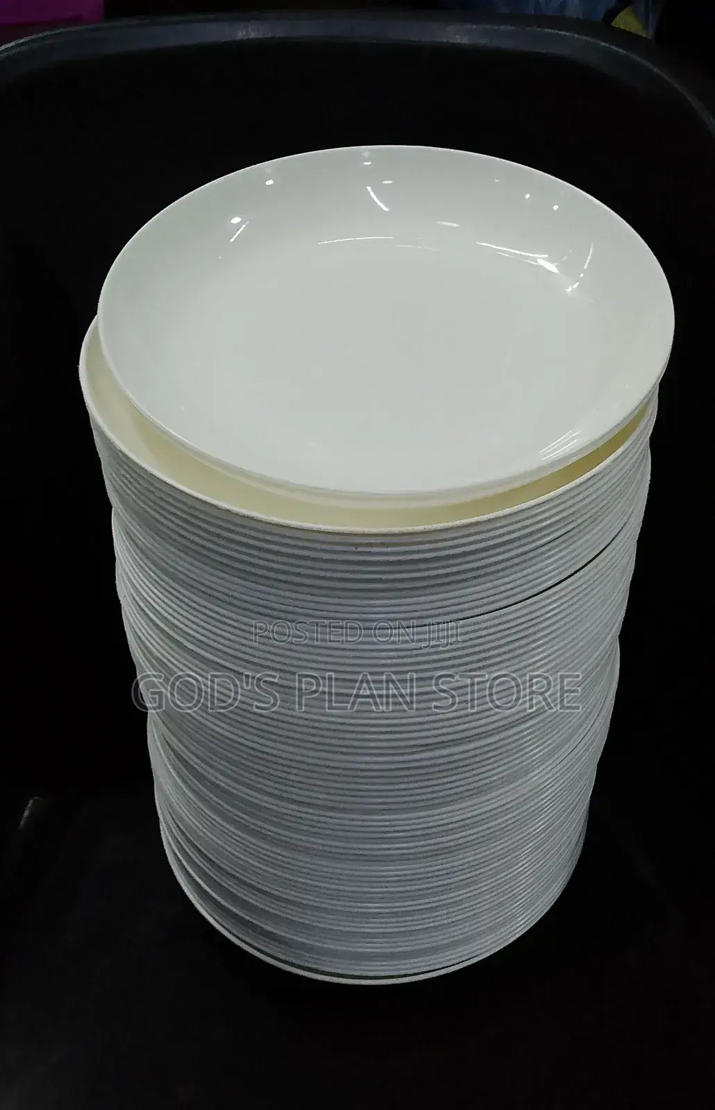 Plastic Dinner Plates 12pcs (White)