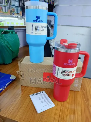 Stanley Hot and Cold Reusable Bottle Cup 40 Oz/1.18ml