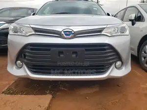 Toyota Corolla Fielder 1.5 Hybrid FWD 2016 Silver