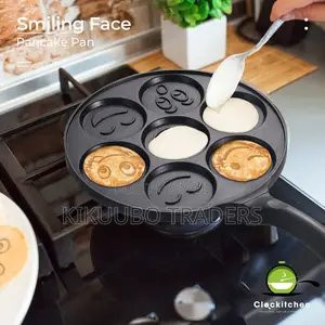 Nonstick Smiley Face Pancake Pan