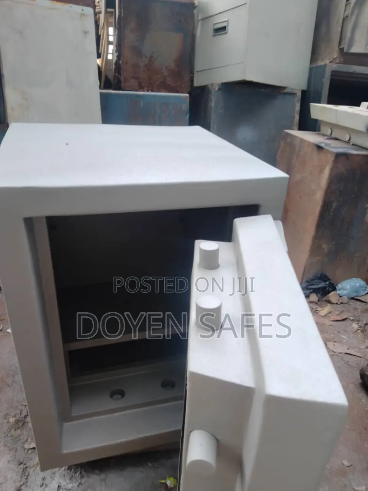 295kgs Medium Safe