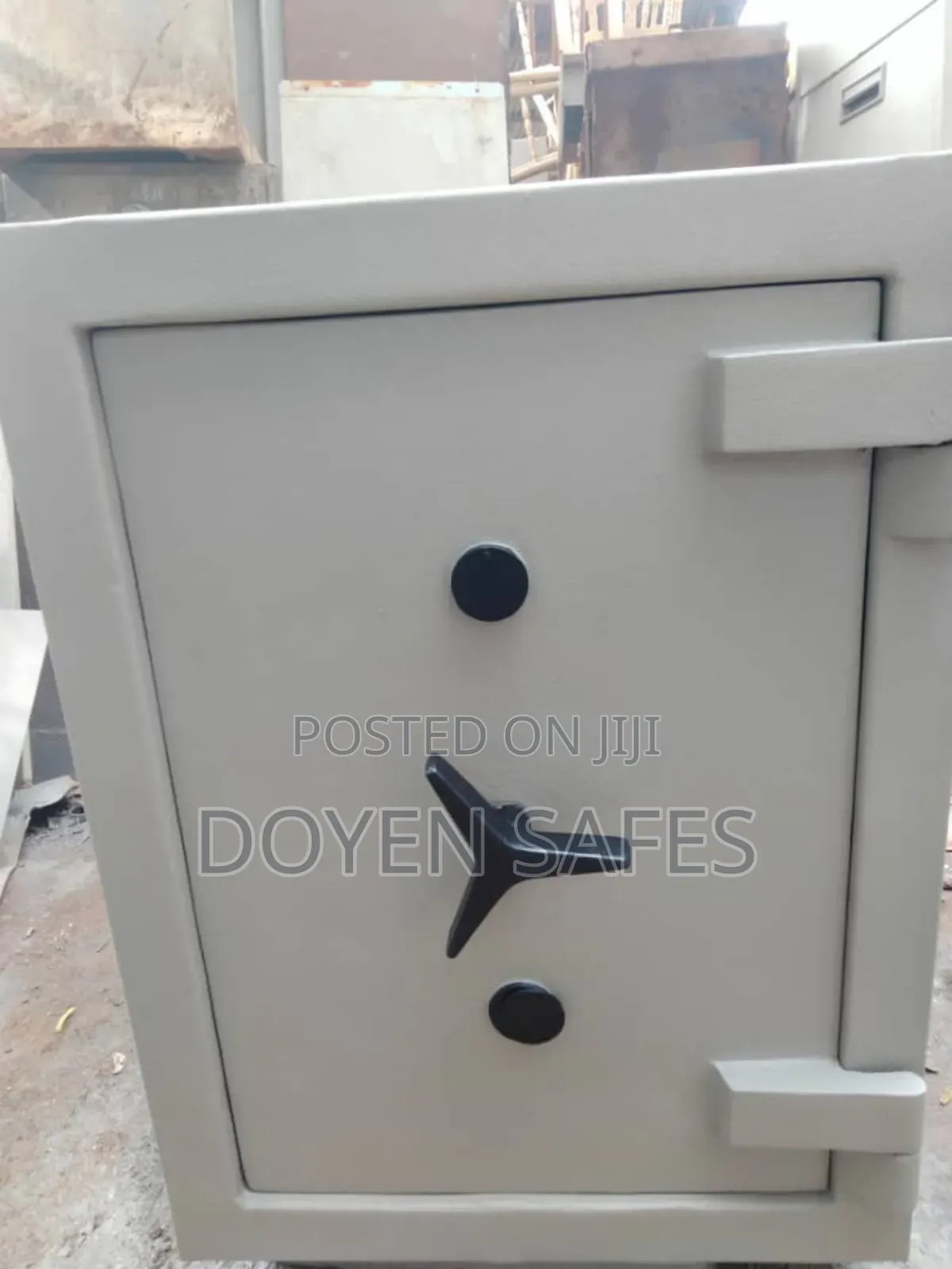 295kgs Medium Safe
