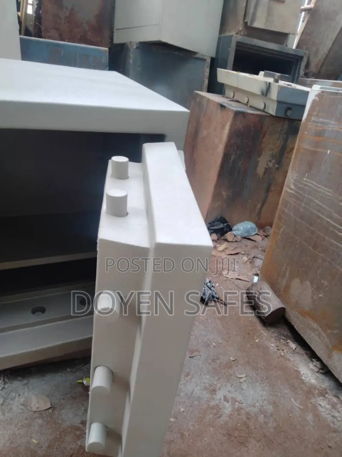 295kgs Medium Safe