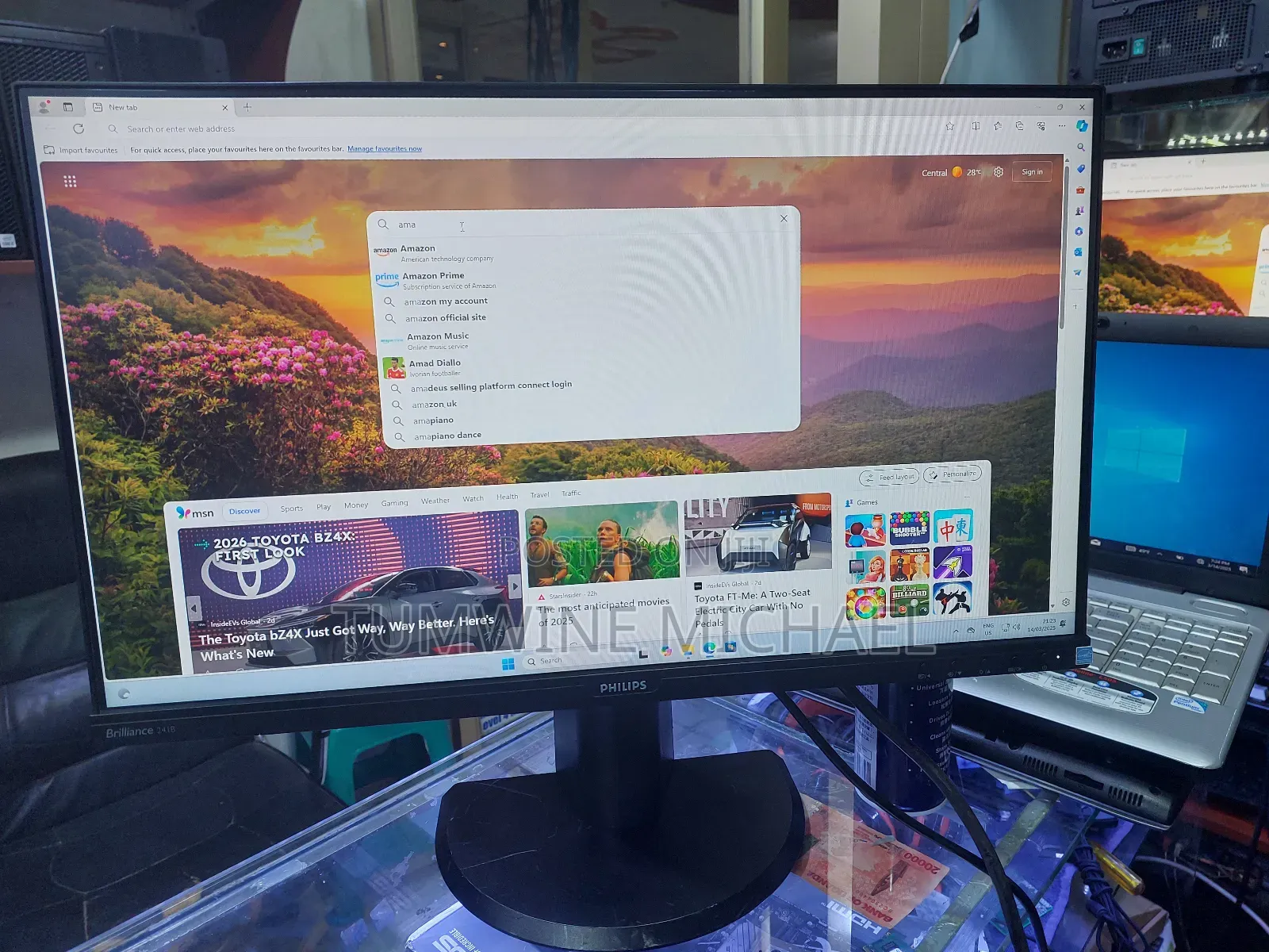 Ips Bezeless Monitor 24 Inch