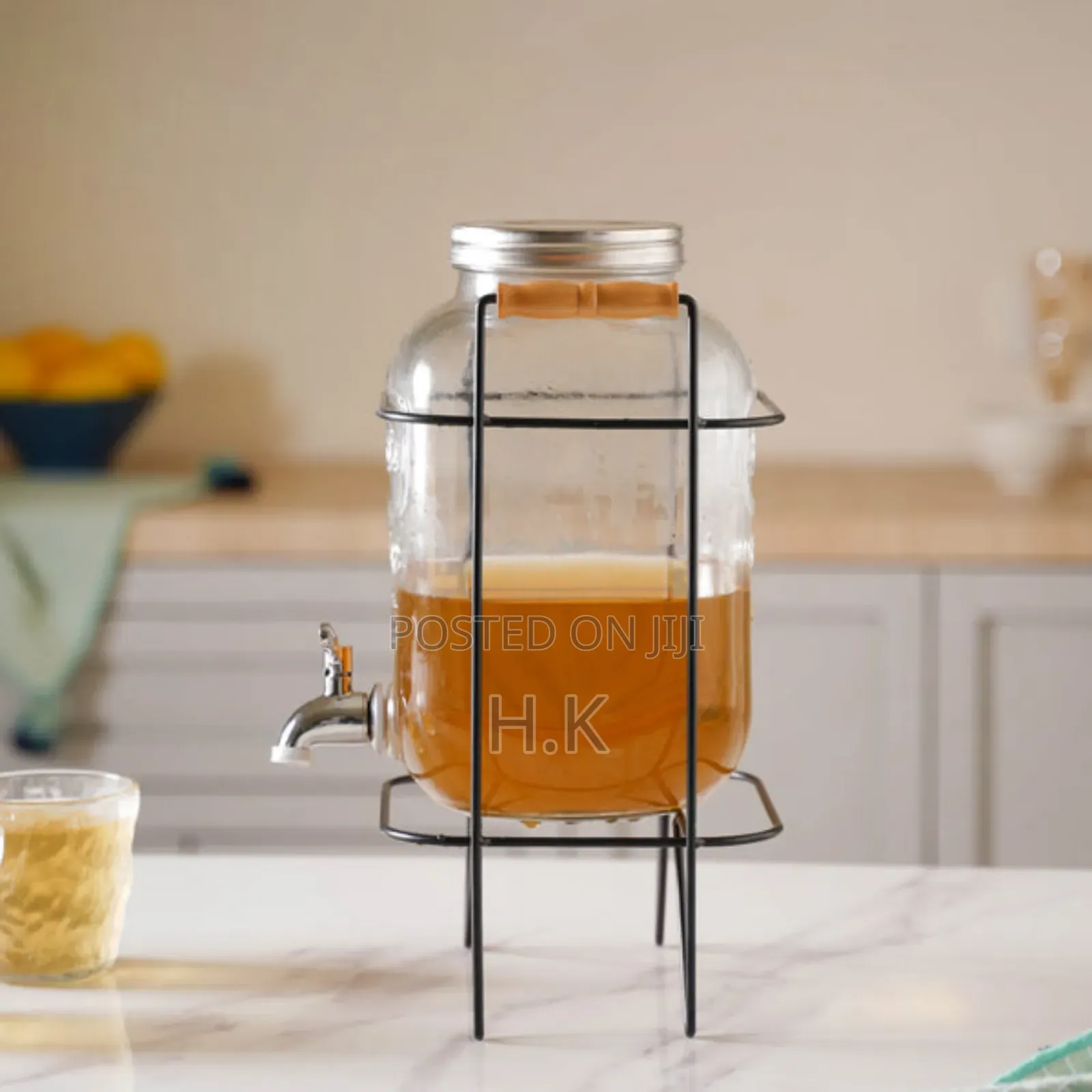 8-Liter Glass Beverage Dispenser.