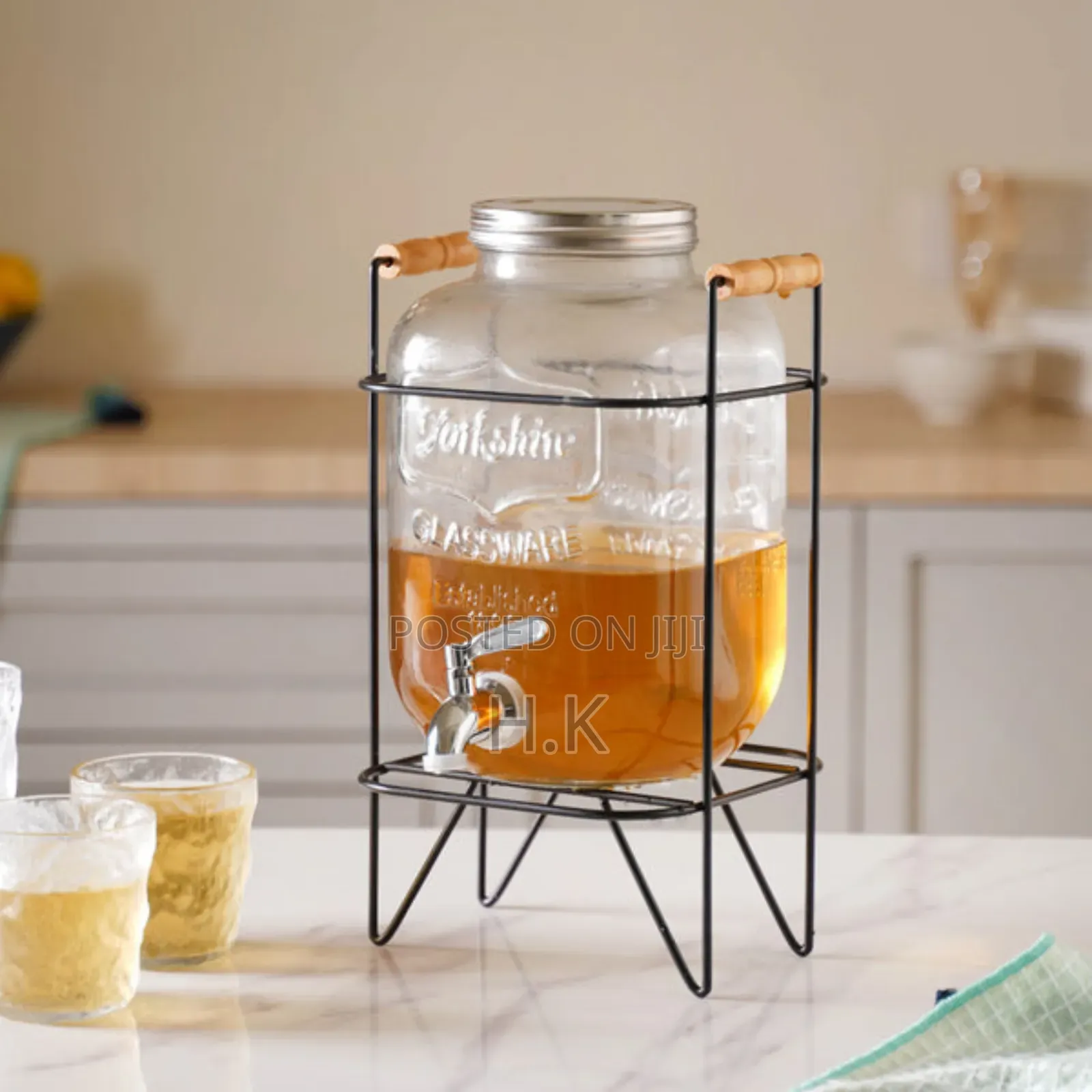8-Liter Glass Beverage Dispenser.