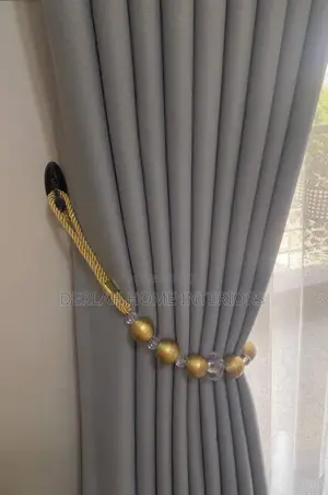 Uae Imported Curtains ( Per Meter )