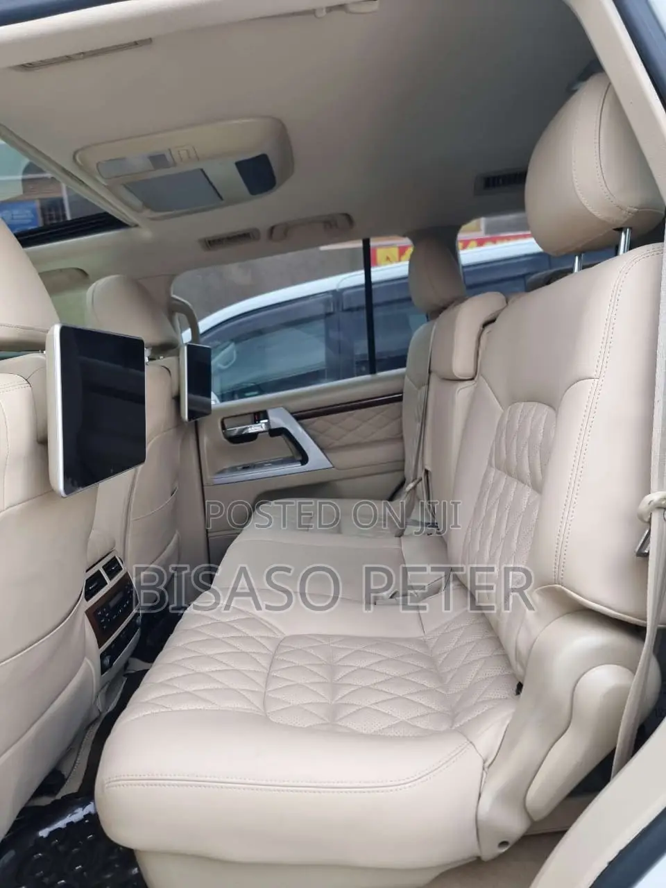 Toyota Land Cruiser 2012 White
