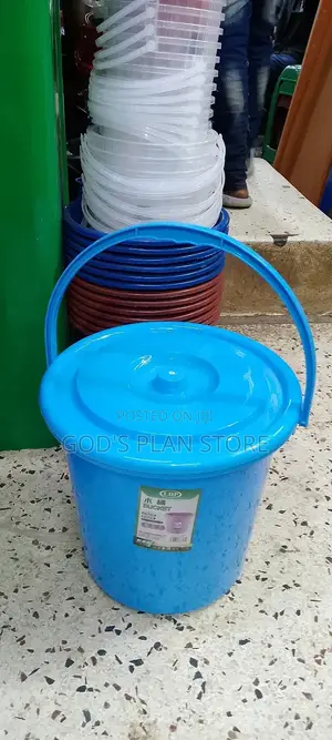 Plastic Buckets 20litres With Cover