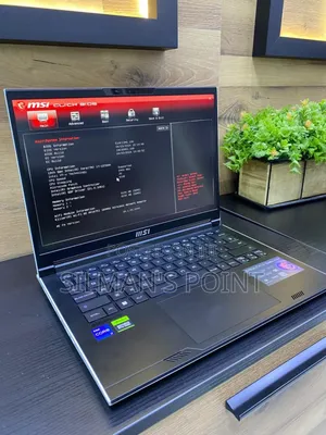 Laptop MSI Stealth 14 Studio A13VF 16GB Intel Core I7 SSD 1T