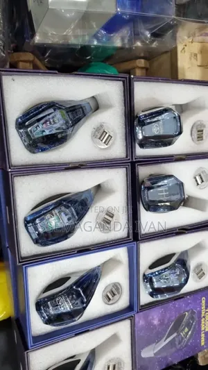 Luxurious Gear Knobs for All Cars