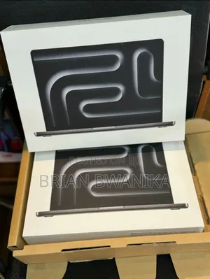 New Laptop Apple MacBook Pro 16GB Intel Core I7 SSHD (Hybrid) 512GB