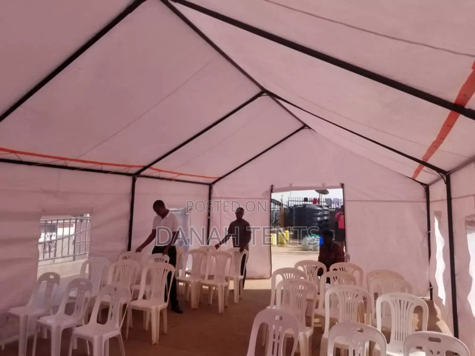 A Shape 100seater