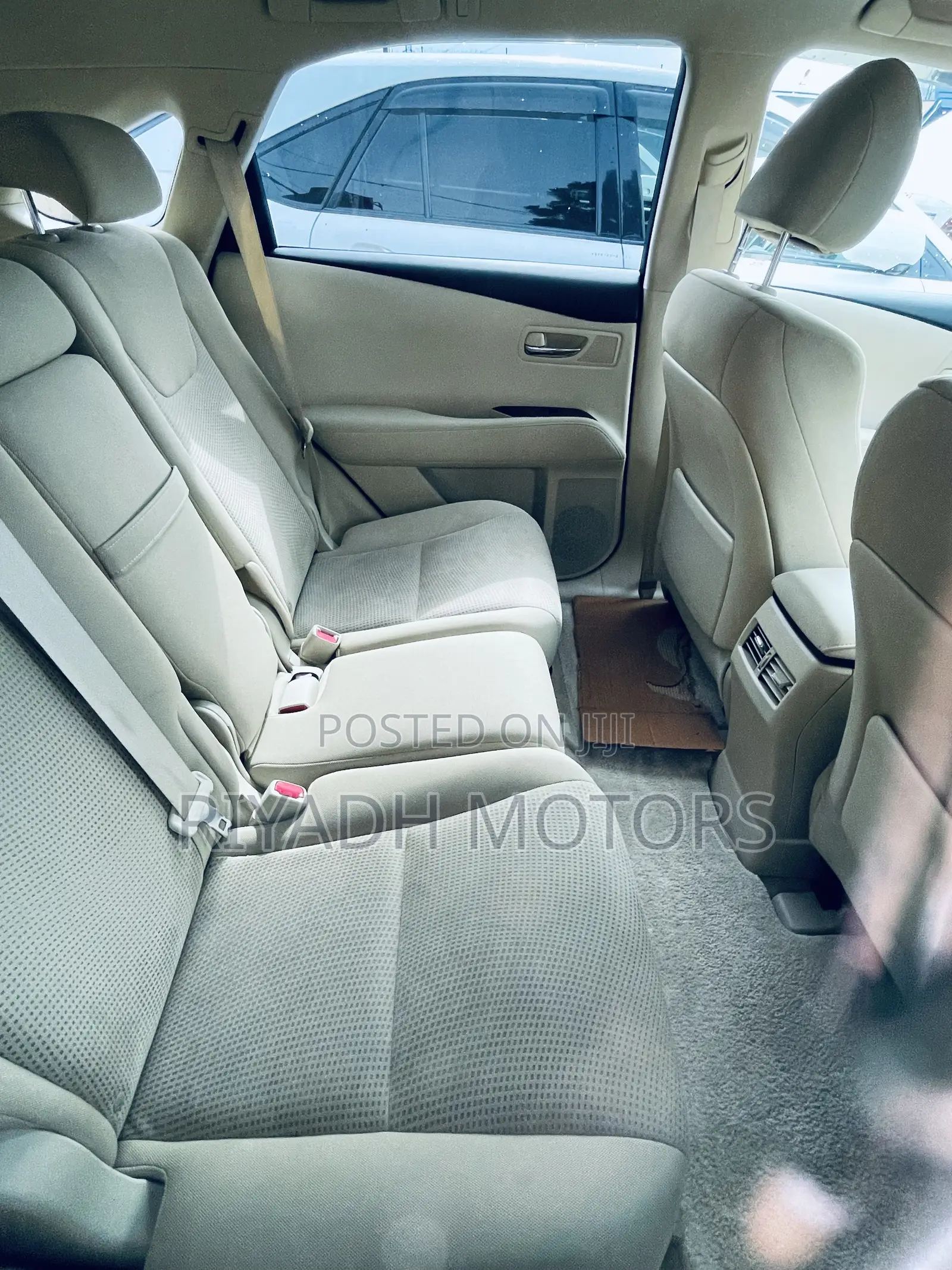 Lexus RX270 2012 Silver