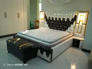 Fulll Romm Classic Geometry Bed