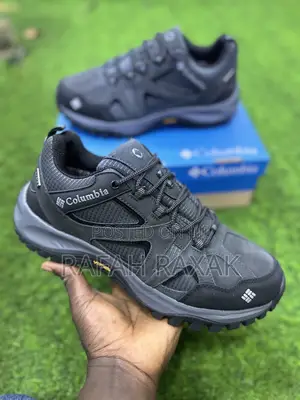 Original Grey Columbia Gore-tex Waterproof Hiking Sneakers