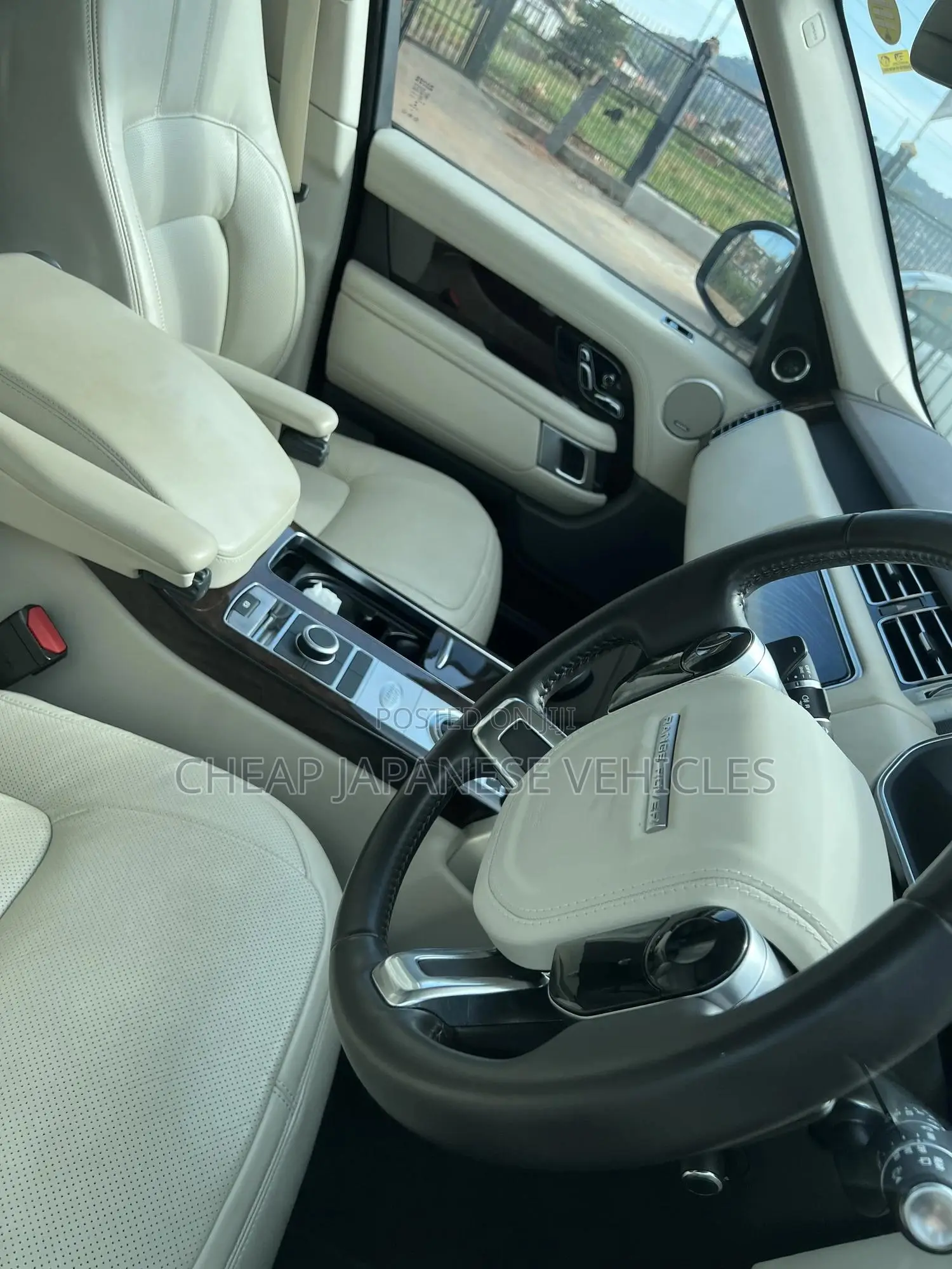Land Rover Range Rover Vogue 2019 White
