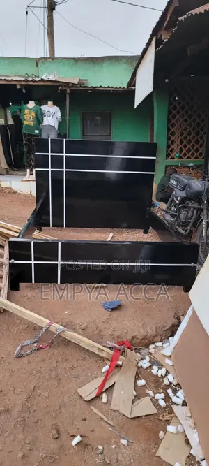 Kakuba Bed Black