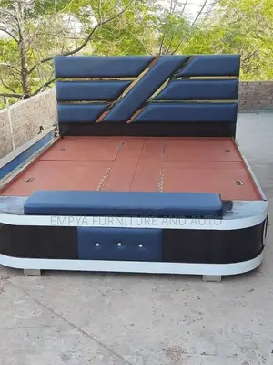 Classic Manster Bed