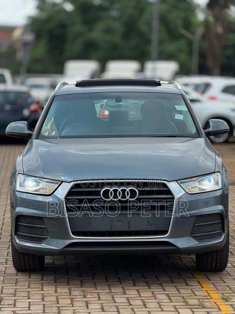 Audi Q3 2016 Gray