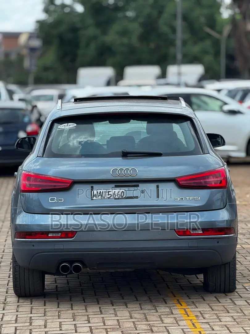 Audi Q3 2016 Gray