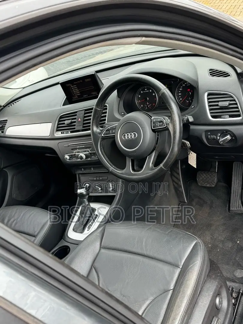 Audi Q3 2016 Gray