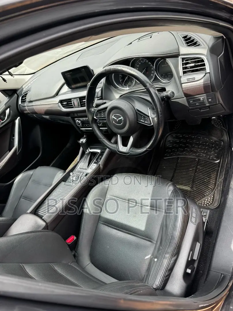 Audi Q3 2016 Gray