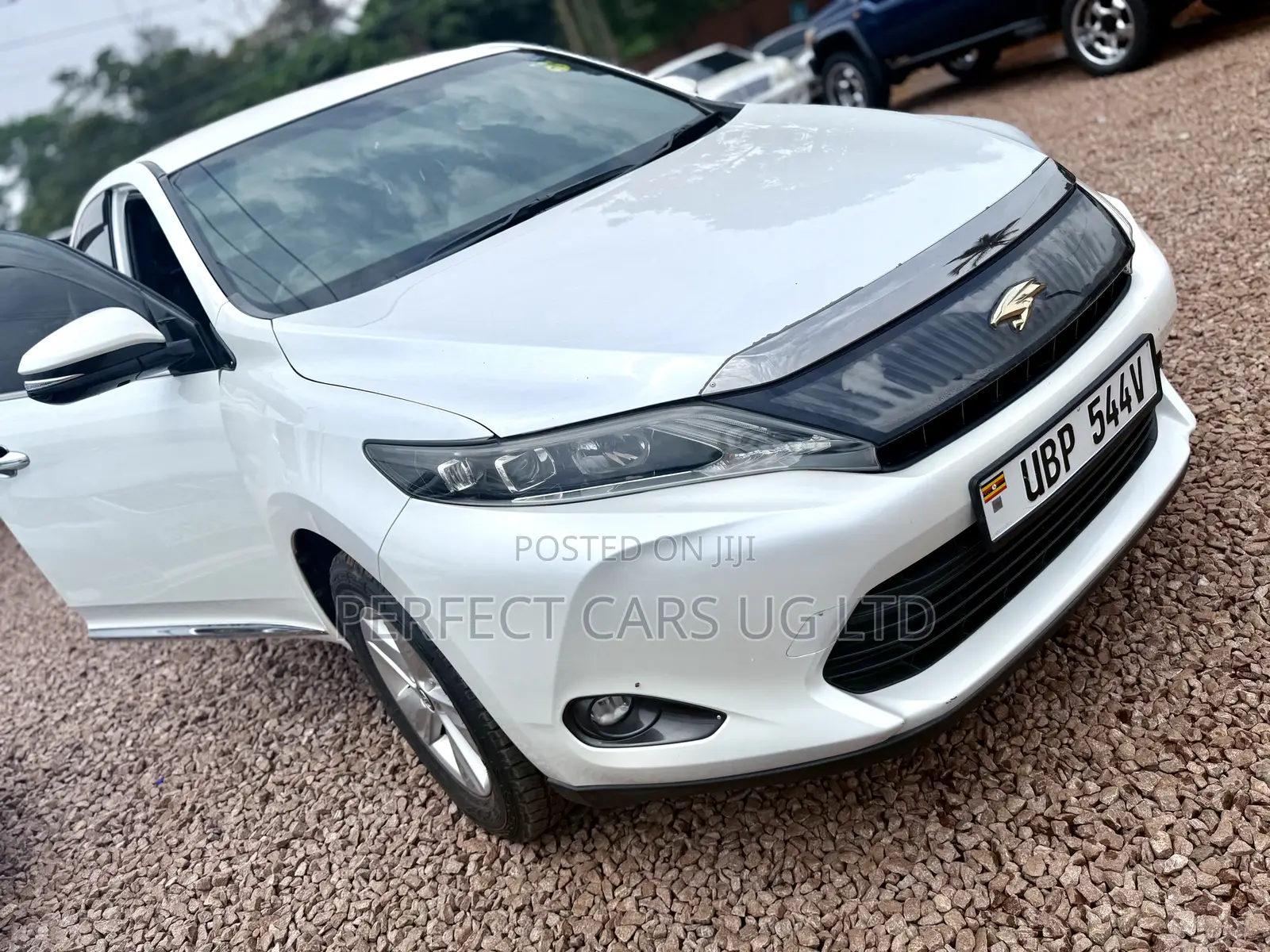 Toyota Harrier 2013 White