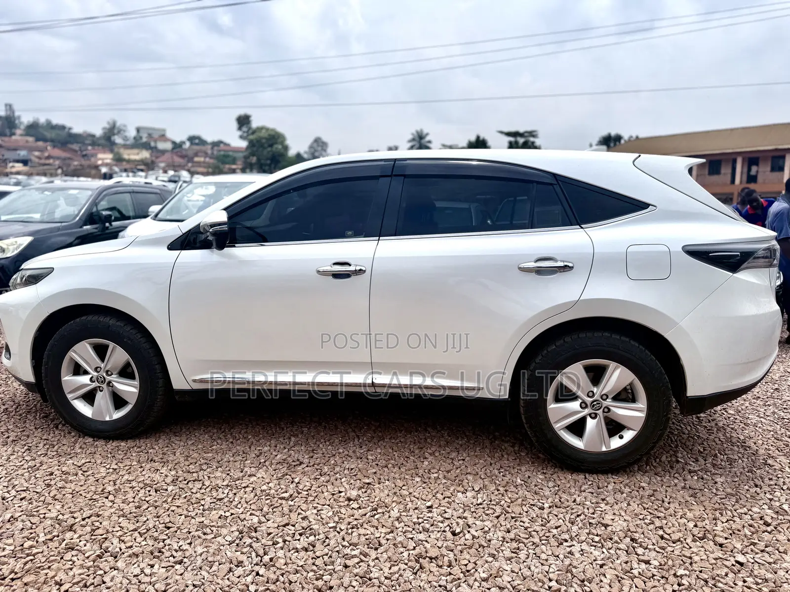 Toyota Harrier 2013 White