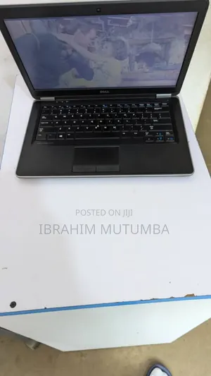 Laptop Dell Latitude 7440 8GB Intel Core I7 HDD+SSD 500GB