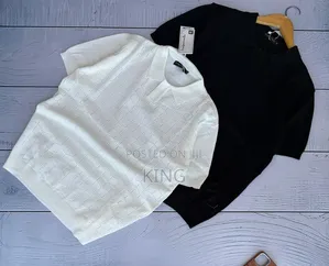 Amo Knitwear T-Shirts