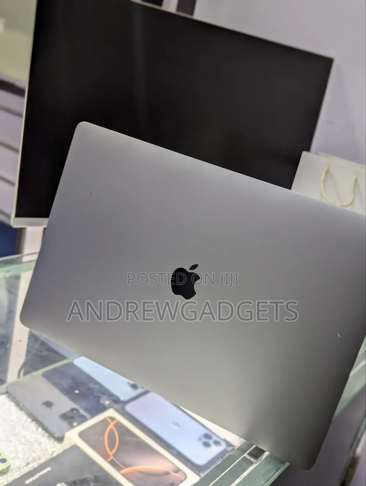 Laptop Apple MacBook Pro 2019 16GB Intel Core i9 SSD 1T