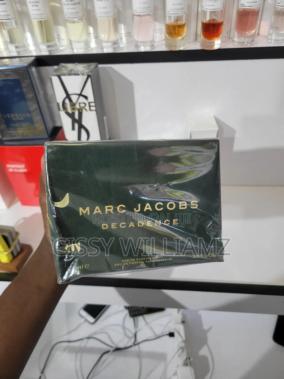 Marc Jacobs Decadence Eau De Parfum Decadence by Marc Jacobs