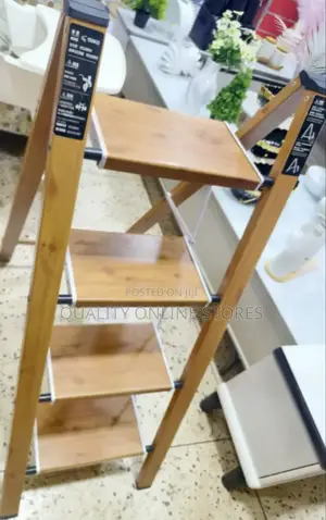 Foldable Wooden Ladder