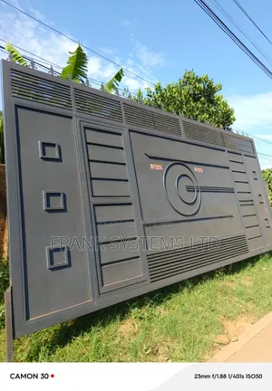 Metallic Black Gate