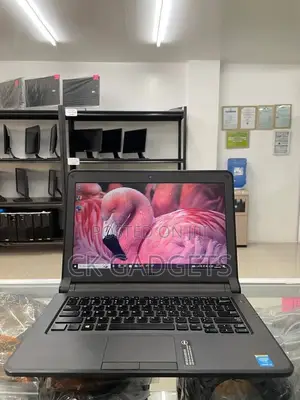 New Laptop Dell Latitude 13 3340 8GB Intel Core I5 HDD 500GB