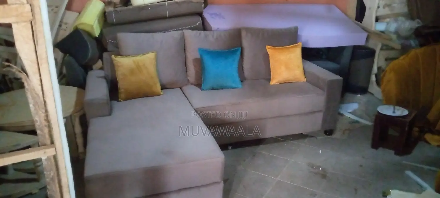 Hy Vee L Sofa Set