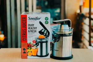 Conifer Citrus Juicer